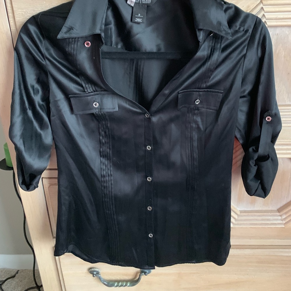 Satin cargo button down top. White HouseBM